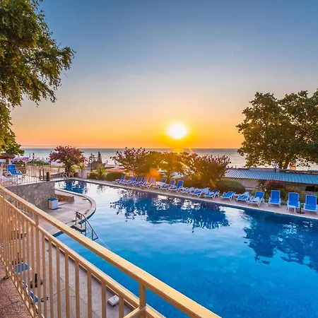 Elpida غولدن ساندز