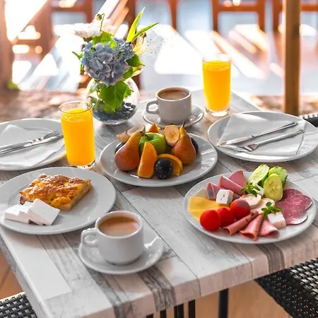 Elpida 4* غولدن ساندز