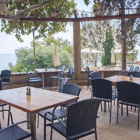 Hotel Elpida 4*