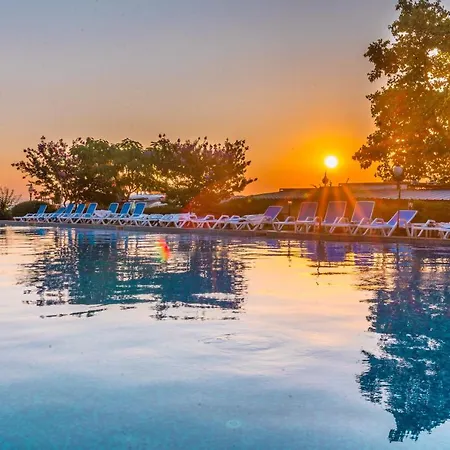 Hotel Elpida 4*